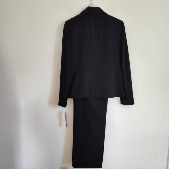 Ladies Petite SZ 4P Kasper Black Two-Piece Pant Suit - Picture 4 of 5